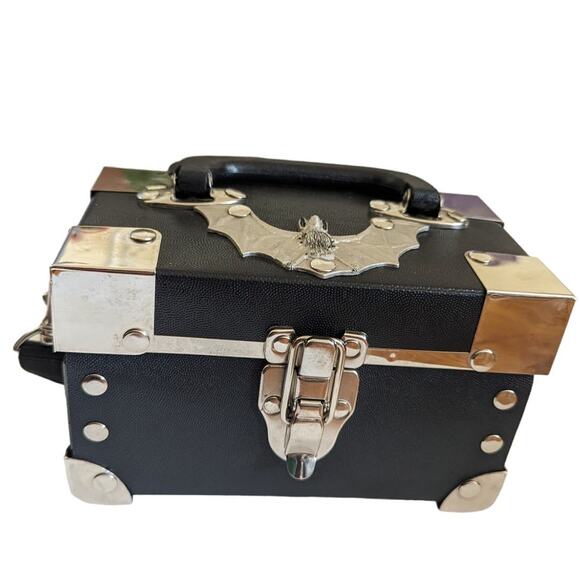 Spencer's Handbags - Rare 90s Alt Gothic Black Bat Hard-Sided Trunk Purse One-Of-A-Kind